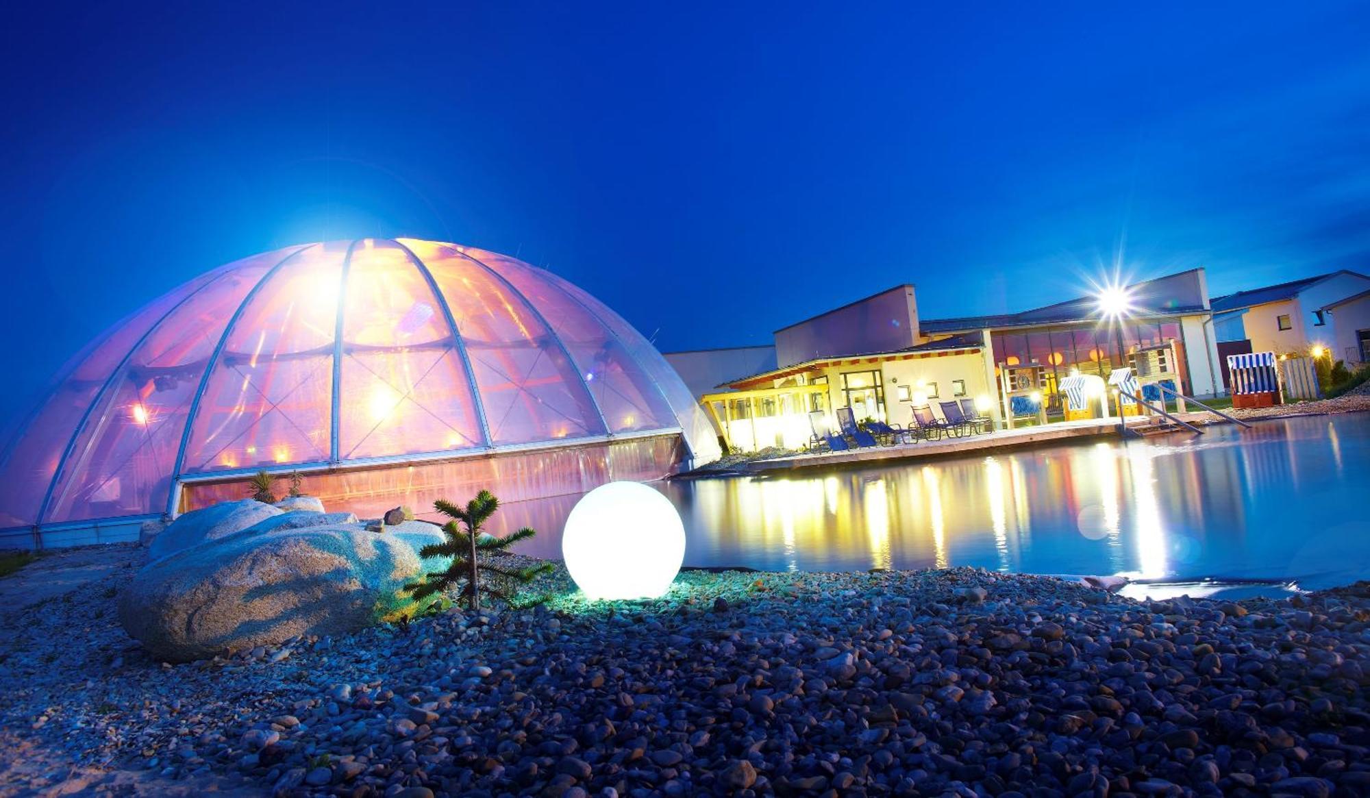 Kurhotel Pyramide Бад-Виндсхайм Экстерьер фото