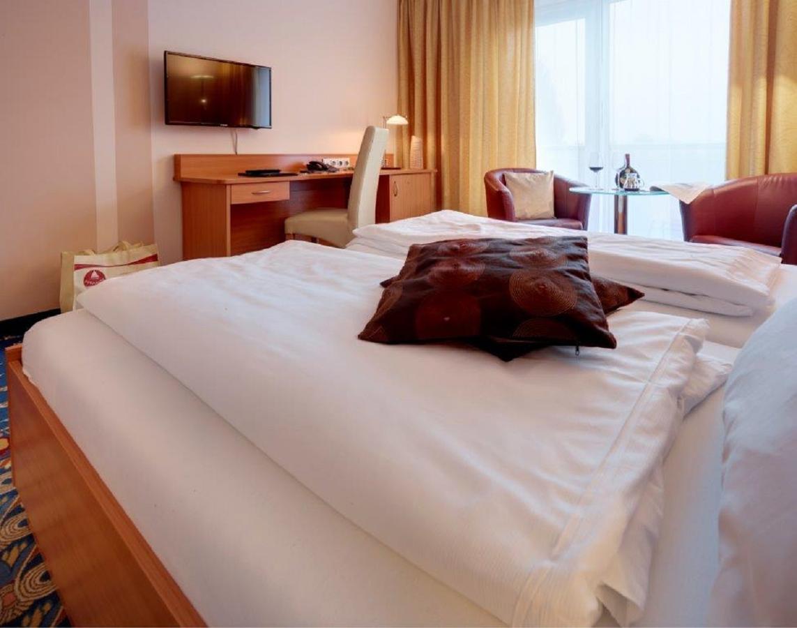 Kurhotel Pyramide Бад-Виндсхайм Экстерьер фото